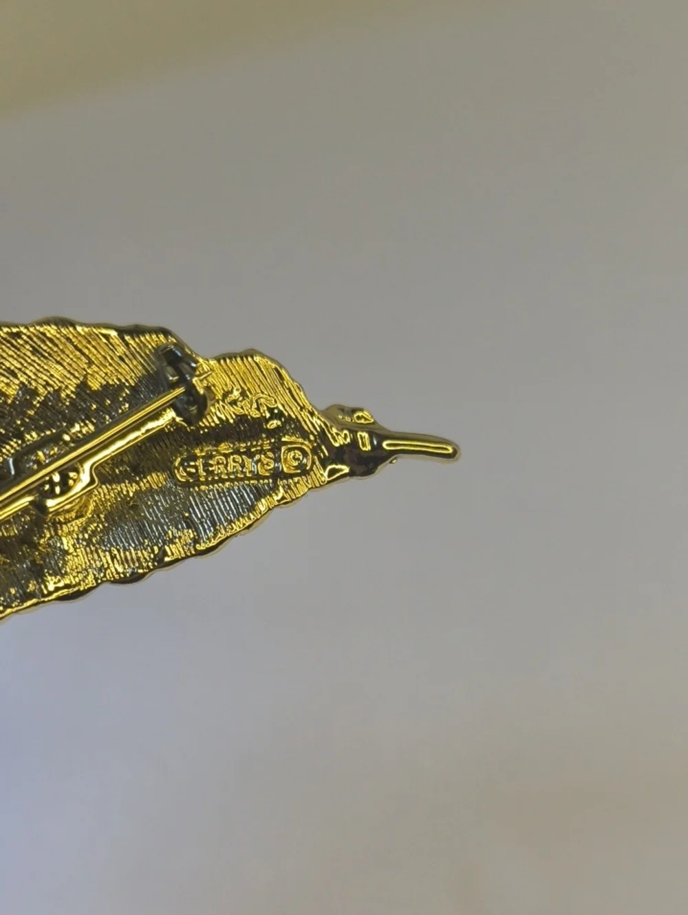 Gerrys Gold Tone Feather Pin Brooch